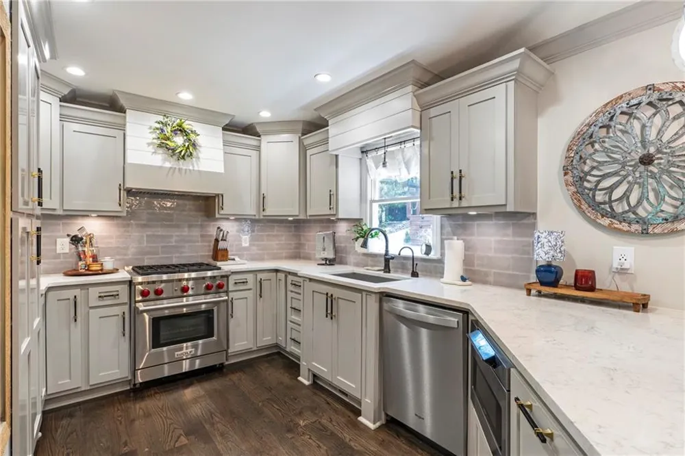 4886 Propes Drive Oakwood, GA 30566
