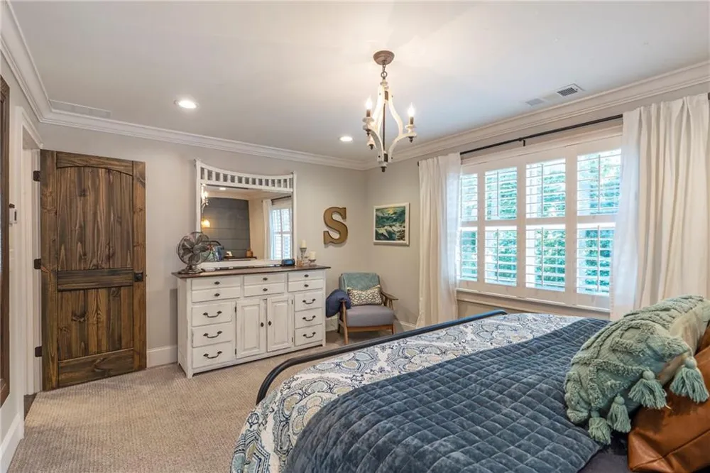 4886 Propes Drive Oakwood, GA 30566