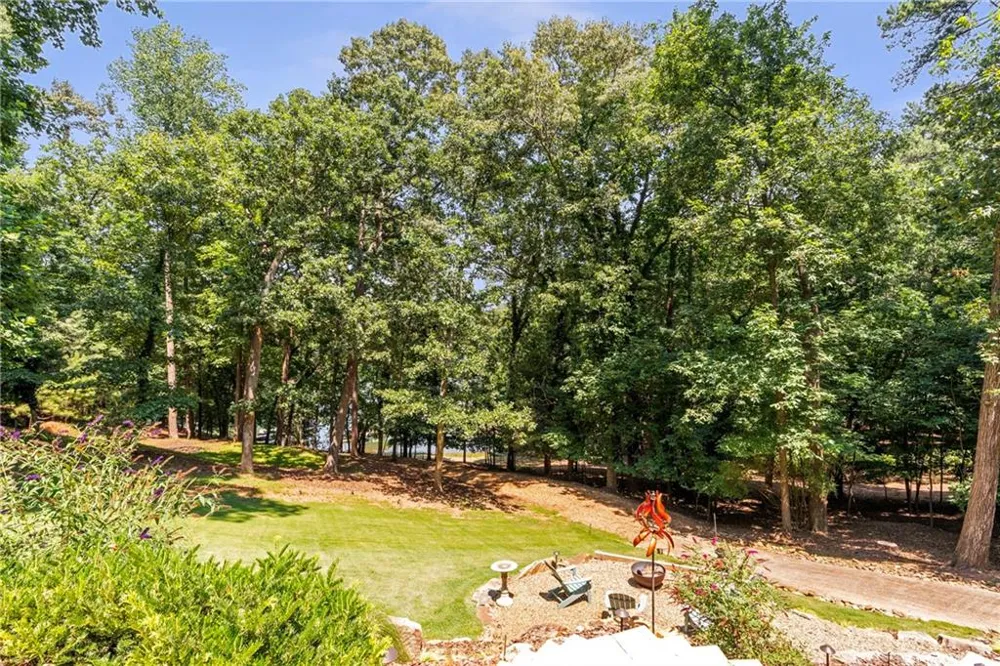 4886 Propes Drive Oakwood, GA 30566