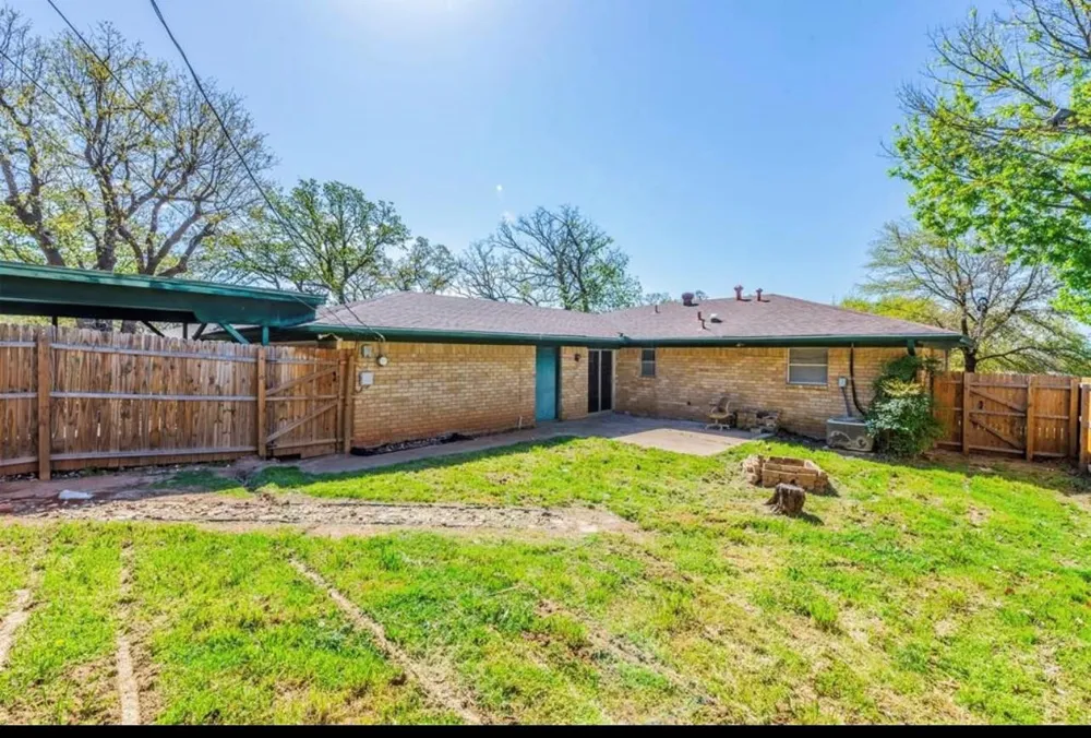 903 Seymore Circle Denison, TX 75020