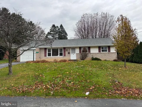 232 CIRCLE DRIVE