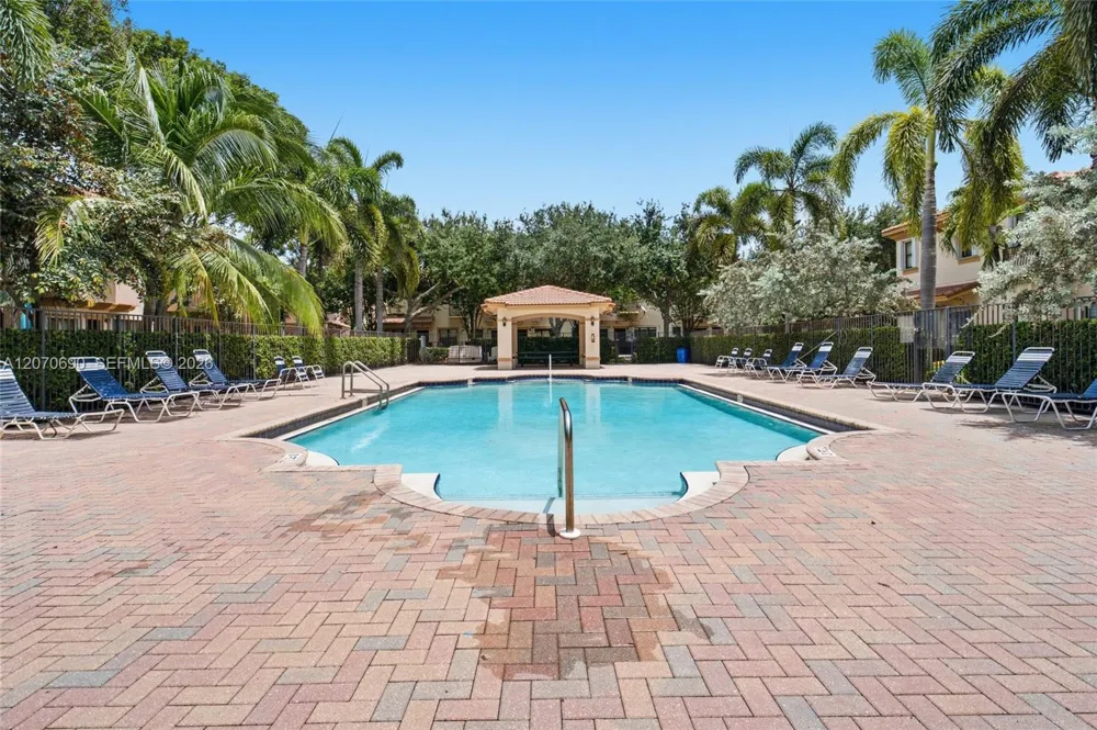 4758 Cypress St Coconut Creek, FL 33073