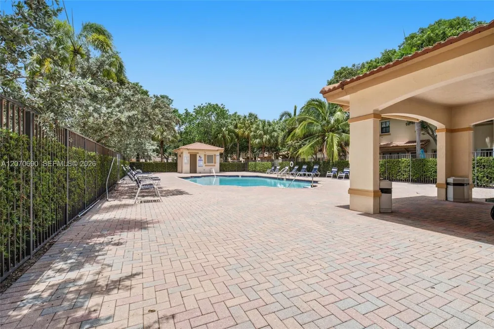 4758 Cypress St Coconut Creek, FL 33073
