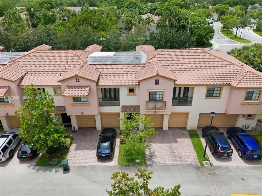 4758 Cypress St Coconut Creek, FL 33073