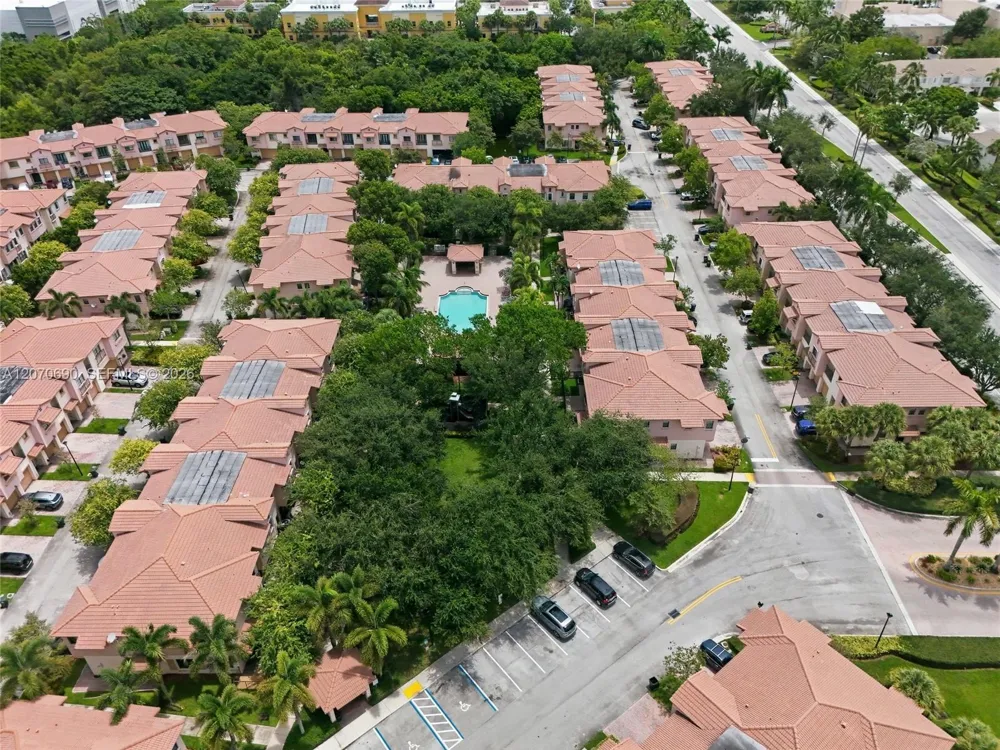 4758 Cypress St Coconut Creek, FL 33073