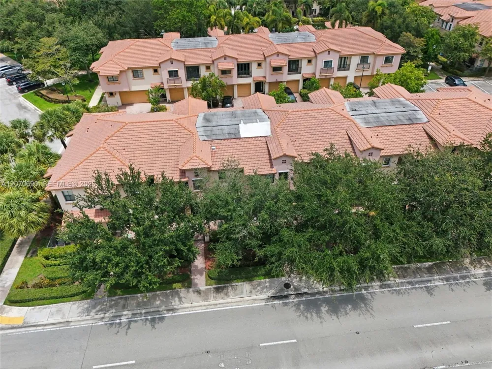 4758 Cypress St Coconut Creek, FL 33073