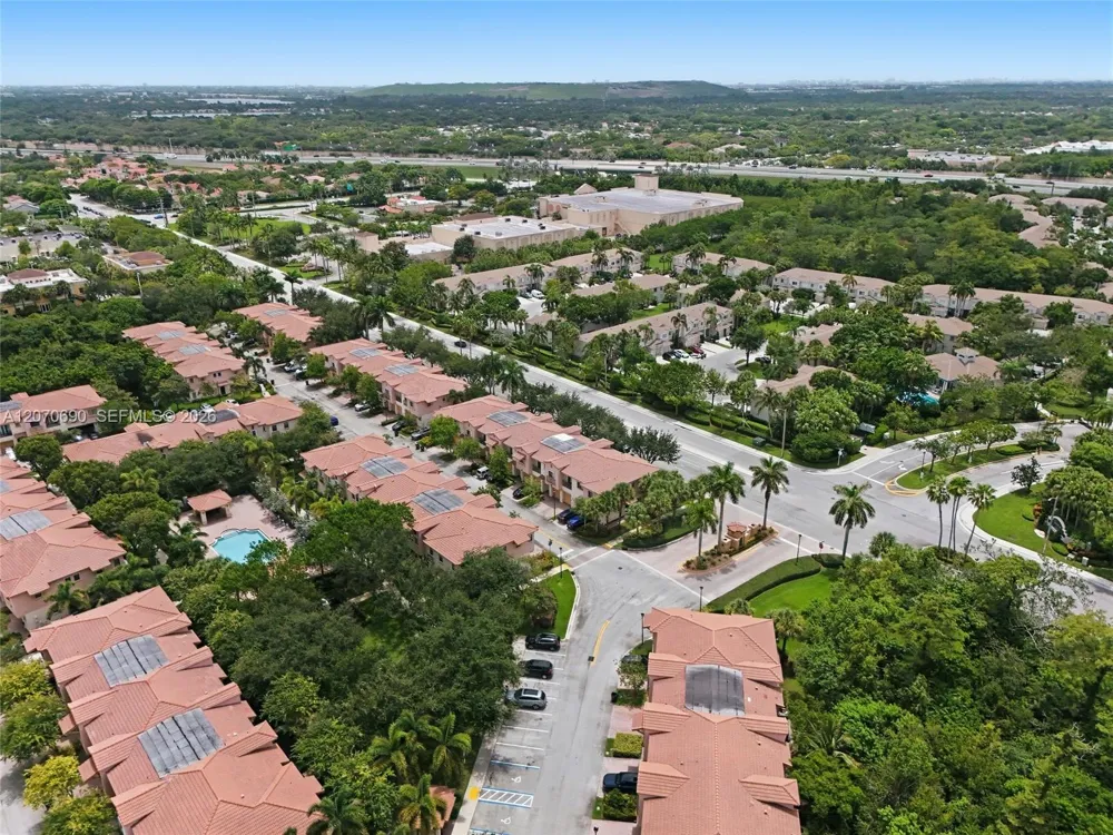 4758 Cypress St Coconut Creek, FL 33073