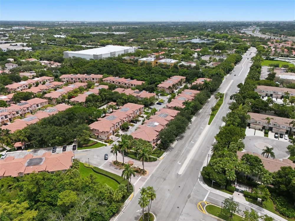 4758 Cypress St Coconut Creek, FL 33073