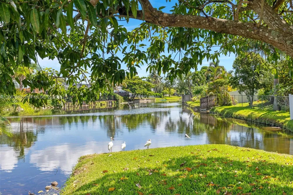 2760 SW 86th Way Davie, FL 33328