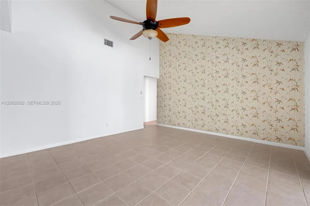 2760 SW 86th Way Davie, FL 33328