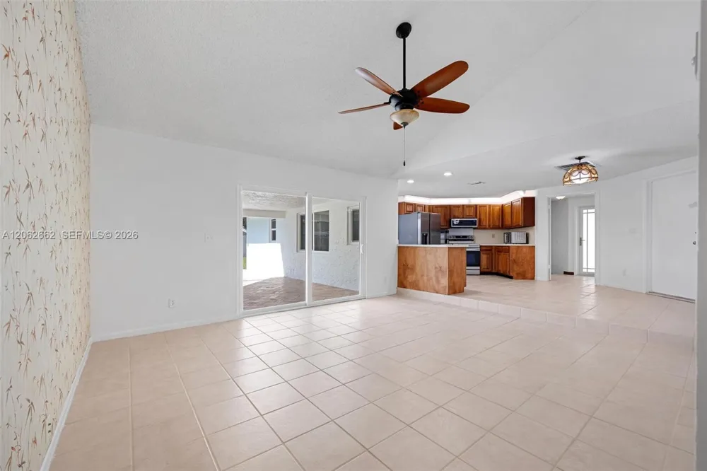 2760 SW 86th Way Davie, FL 33328