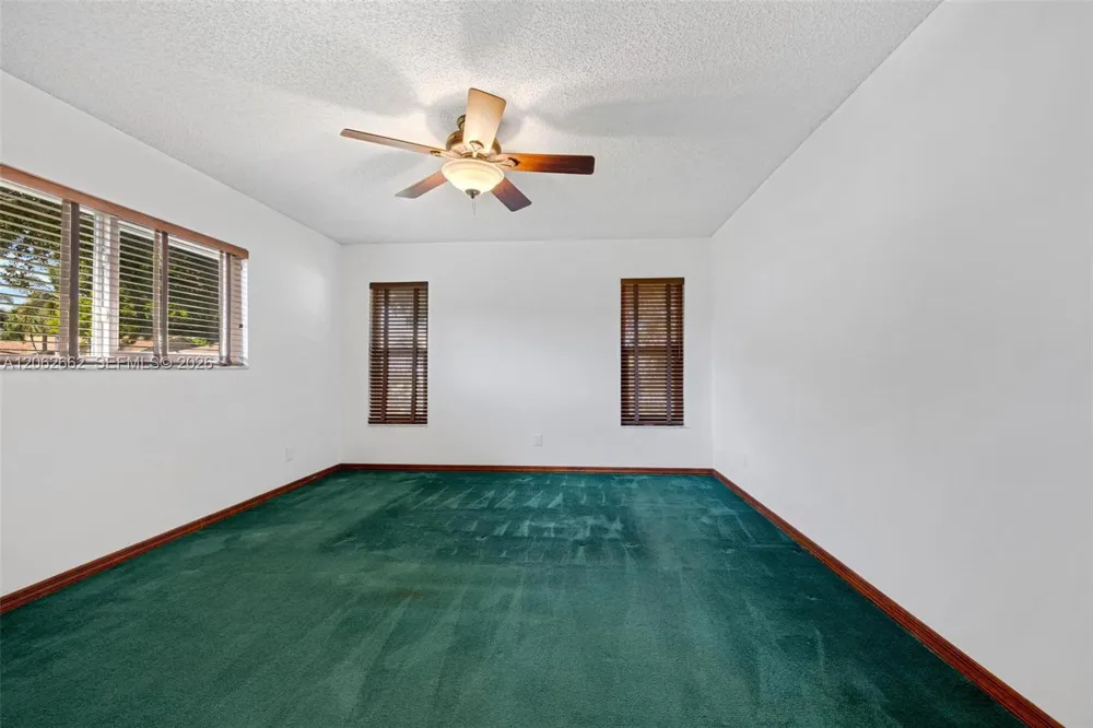 2760 SW 86th Way Davie, FL 33328