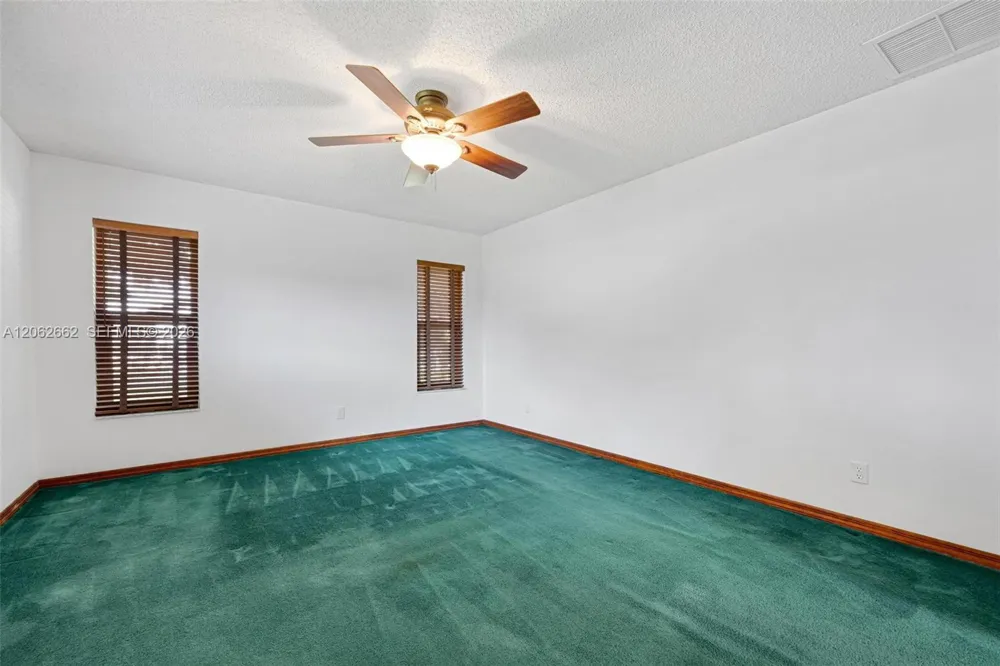 2760 SW 86th Way Davie, FL 33328