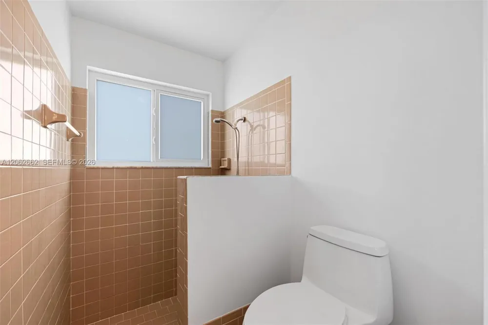 2760 SW 86th Way Davie, FL 33328