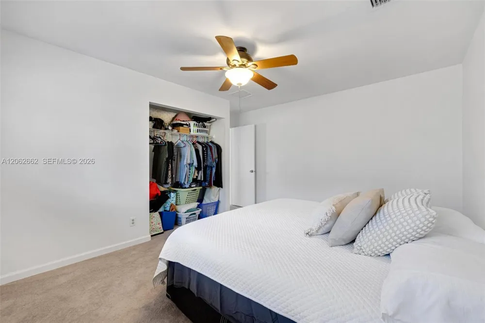 2760 SW 86th Way Davie, FL 33328