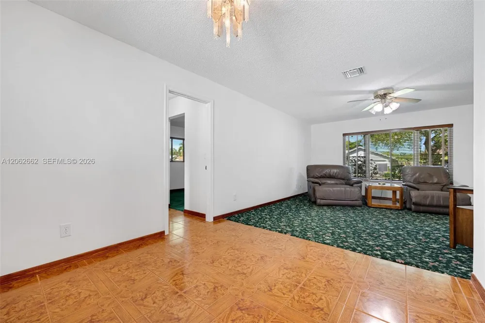 2760 SW 86th Way Davie, FL 33328