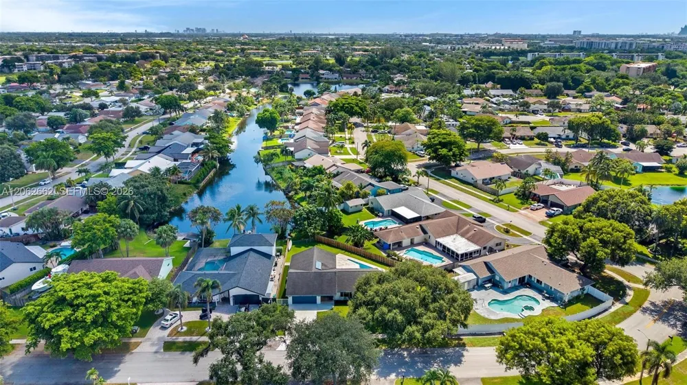 2760 SW 86th Way Davie, FL 33328