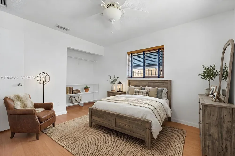 2760 SW 86th Way Davie, FL 33328