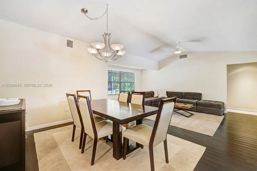 940 NE 117th St Biscayne Park, FL 33161