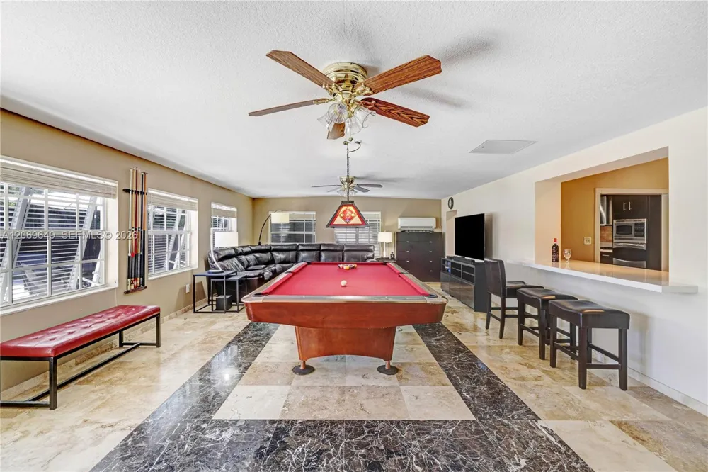 940 NE 117th St Biscayne Park, FL 33161