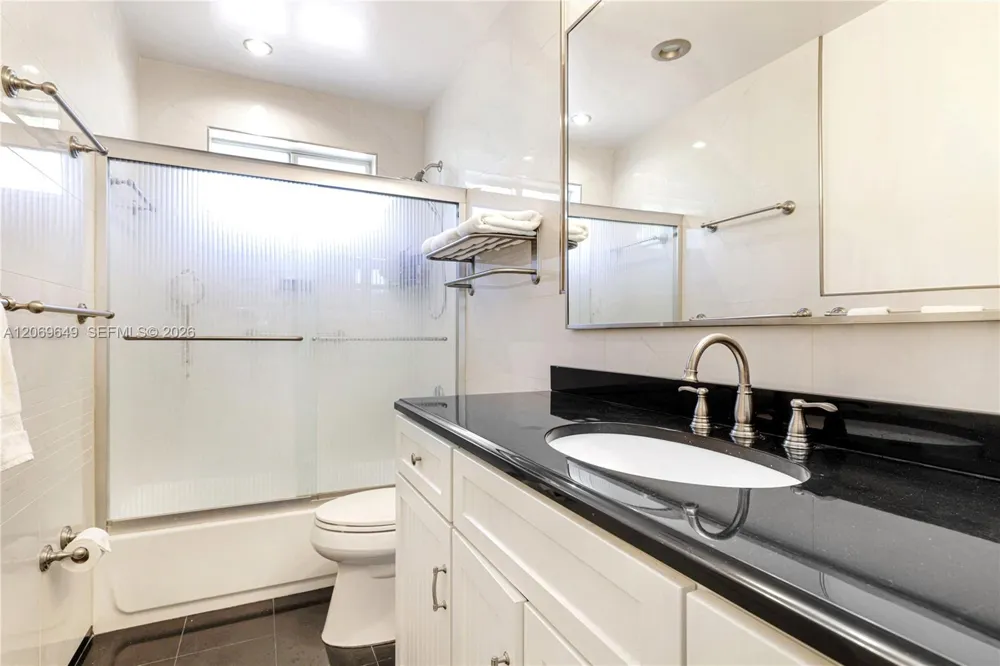 940 NE 117th St Biscayne Park, FL 33161
