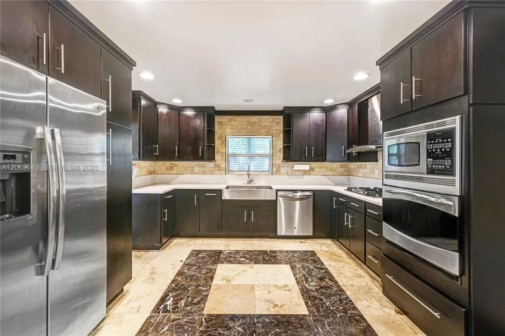 940 NE 117th St Biscayne Park, FL 33161