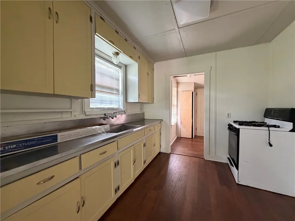 700 W Nettie Kingsville, TX 78363