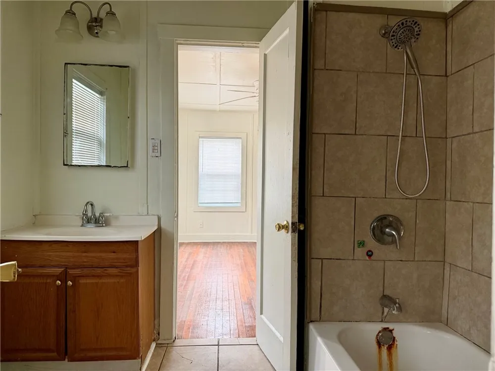 700 W Nettie Kingsville, TX 78363