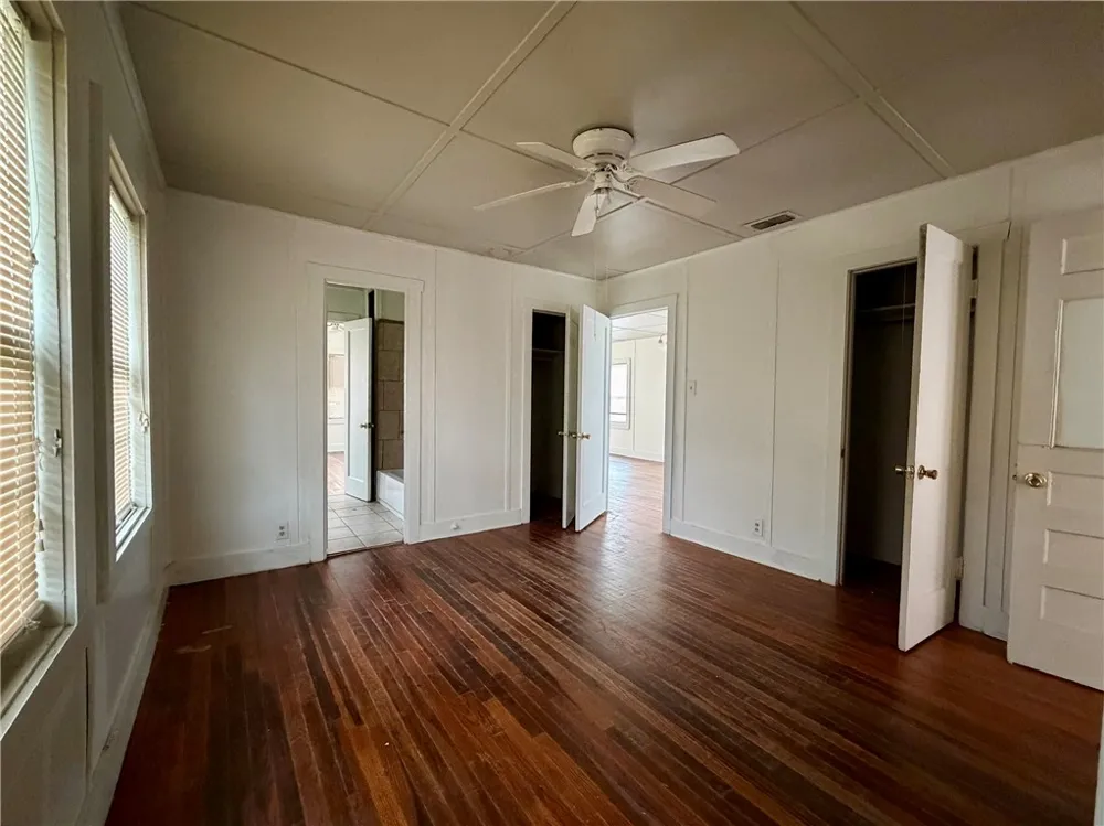 700 W Nettie Kingsville, TX 78363