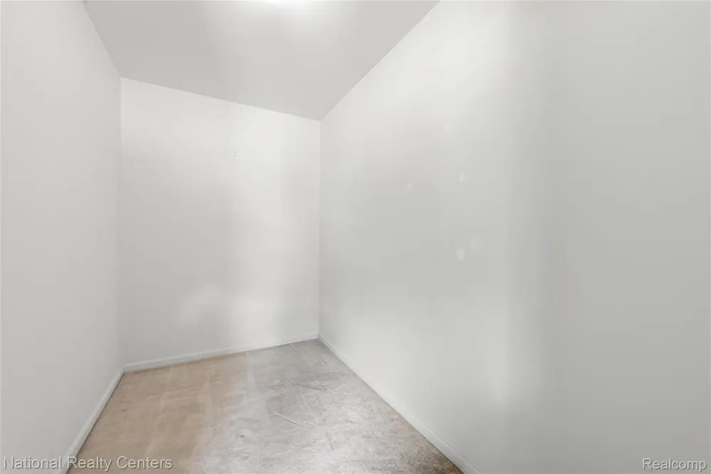 4048 Berkeley Avenue Canton Charter Township, MI 48188