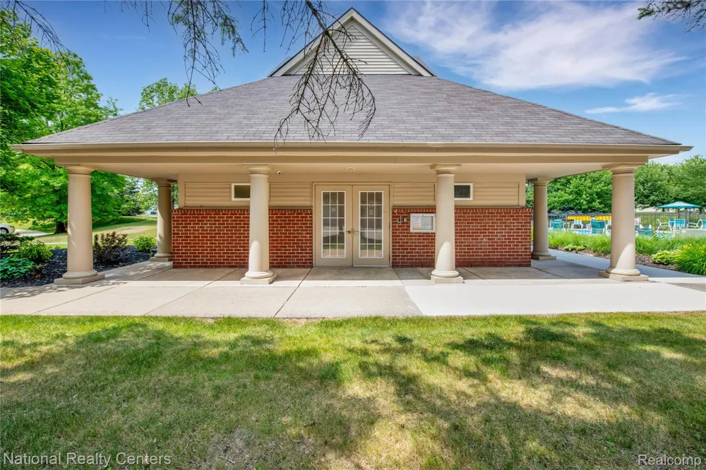 4048 Berkeley Avenue Canton Charter Township, MI 48188