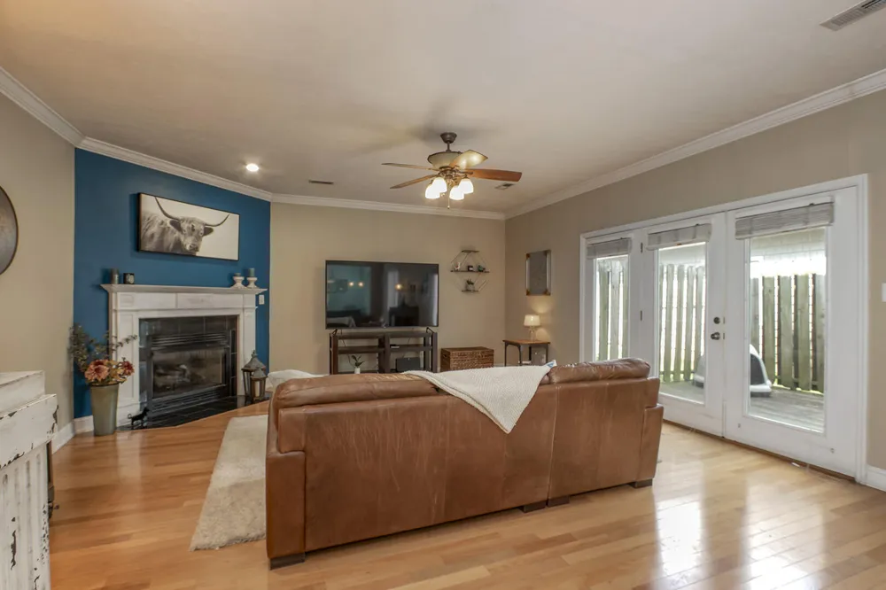 8511 King Arthur Lane Knoxville, TN 37923
