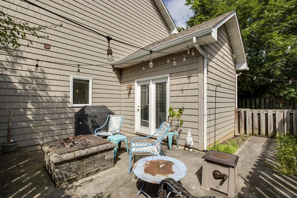 8511 King Arthur Lane Knoxville, TN 37923