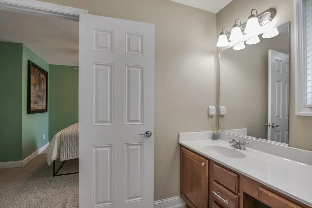 8511 King Arthur Lane Knoxville, TN 37923
