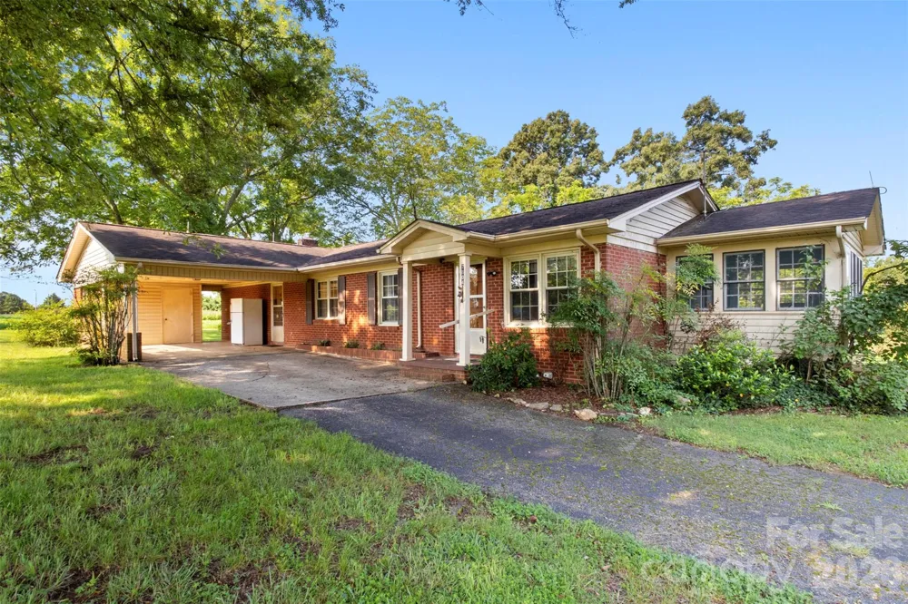 7804 Matthew Miller Road Vale, NC 28168