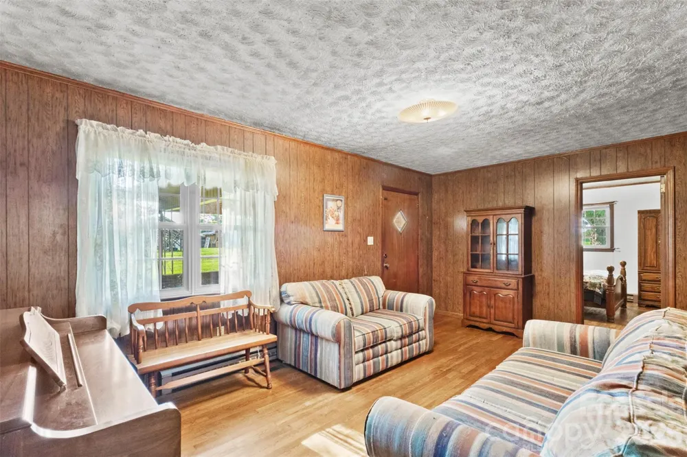 7804 Matthew Miller Road Vale, NC 28168