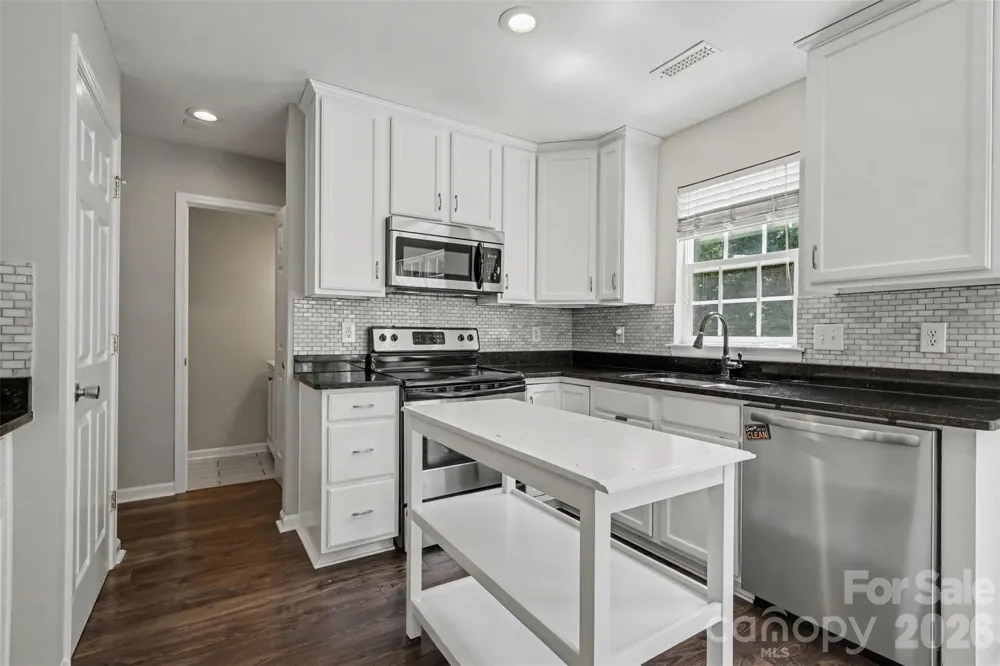 7674 Black Hawk Lane Tega Cay, SC 29708