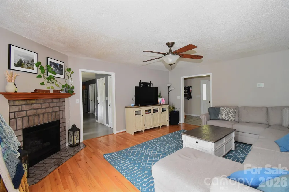 36 Cardinal Lane Candler, NC 28715