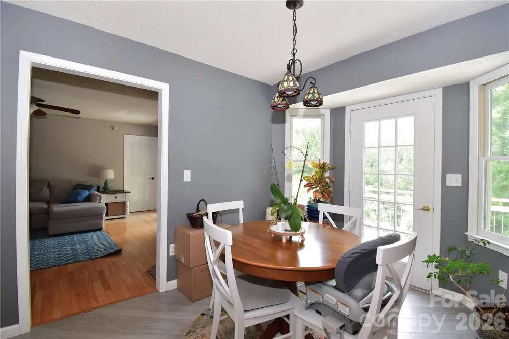 36 Cardinal Lane Candler, NC 28715