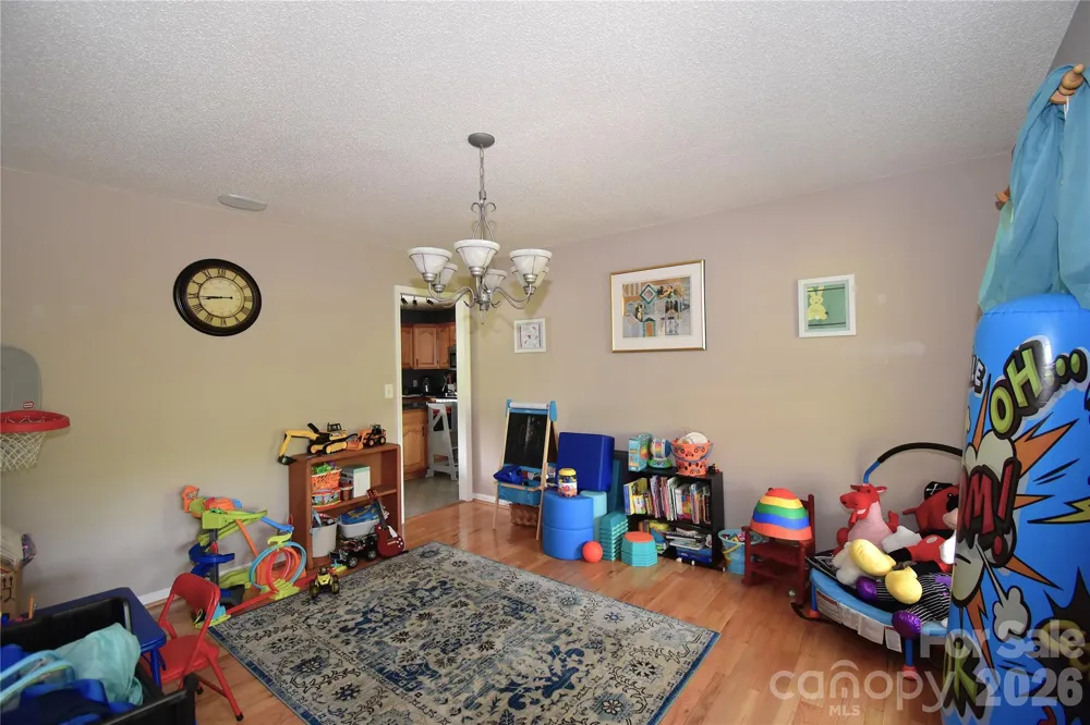 36 Cardinal Lane Candler, NC 28715