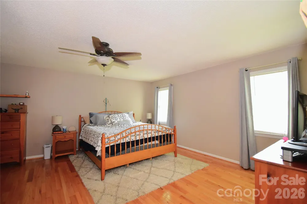 36 Cardinal Lane Candler, NC 28715