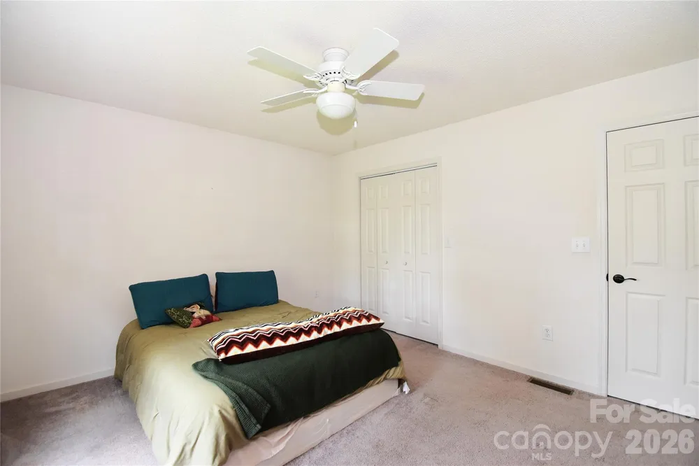 36 Cardinal Lane Candler, NC 28715