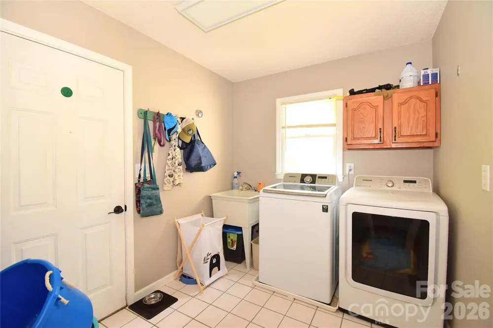 36 Cardinal Lane Candler, NC 28715