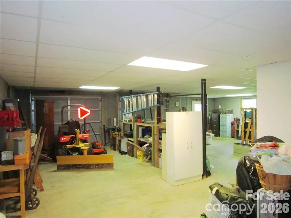 36 Cardinal Lane Candler, NC 28715