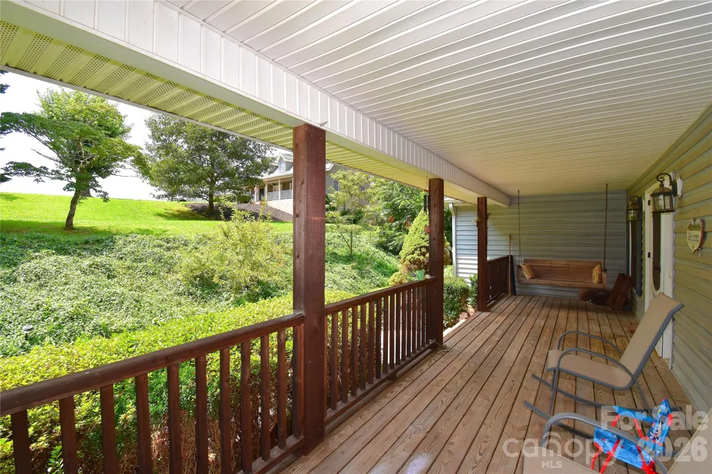 36 Cardinal Lane Candler, NC 28715