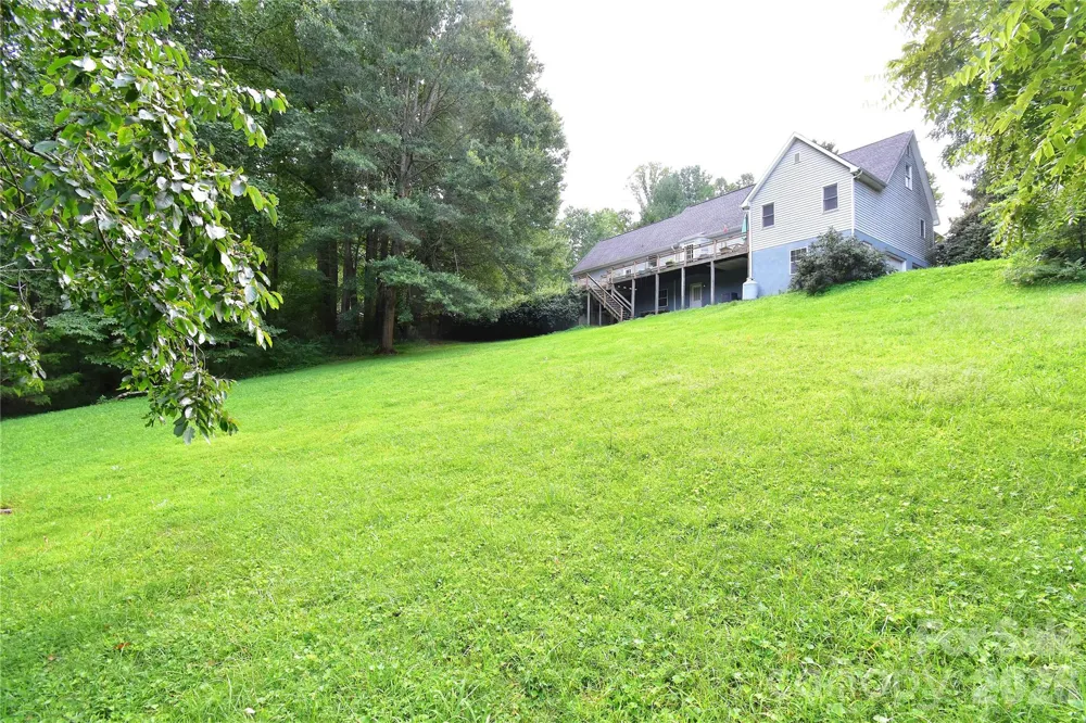 36 Cardinal Lane Candler, NC 28715