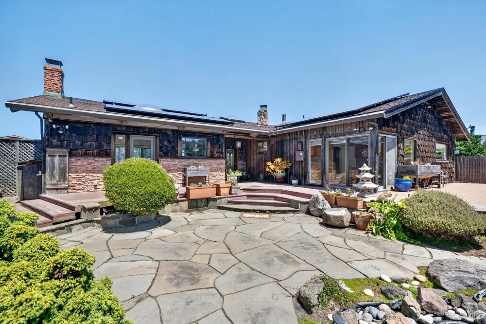 16861 Ocean Drive Fort Bragg, CA 95437