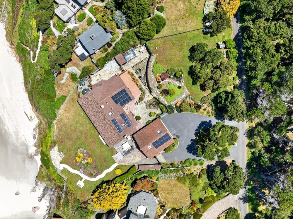 16861 Ocean Drive Fort Bragg, CA 95437