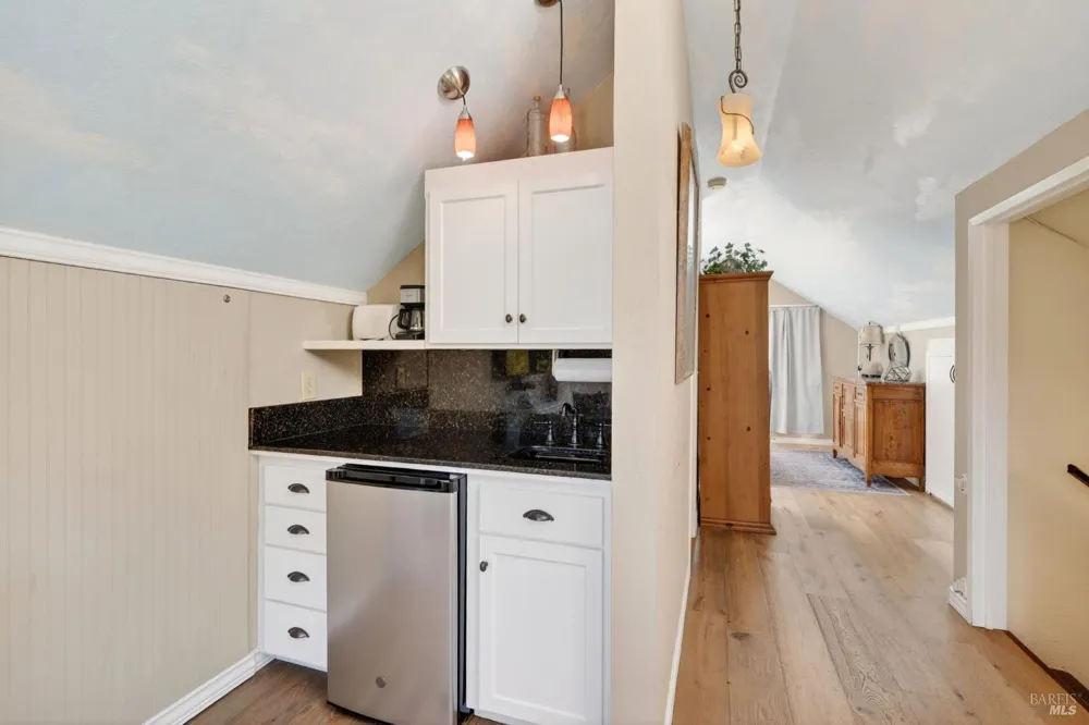 16861 Ocean Drive Fort Bragg, CA 95437