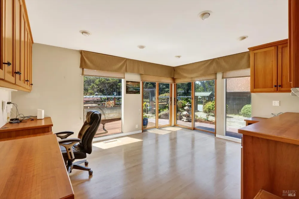 16861 Ocean Drive Fort Bragg, CA 95437